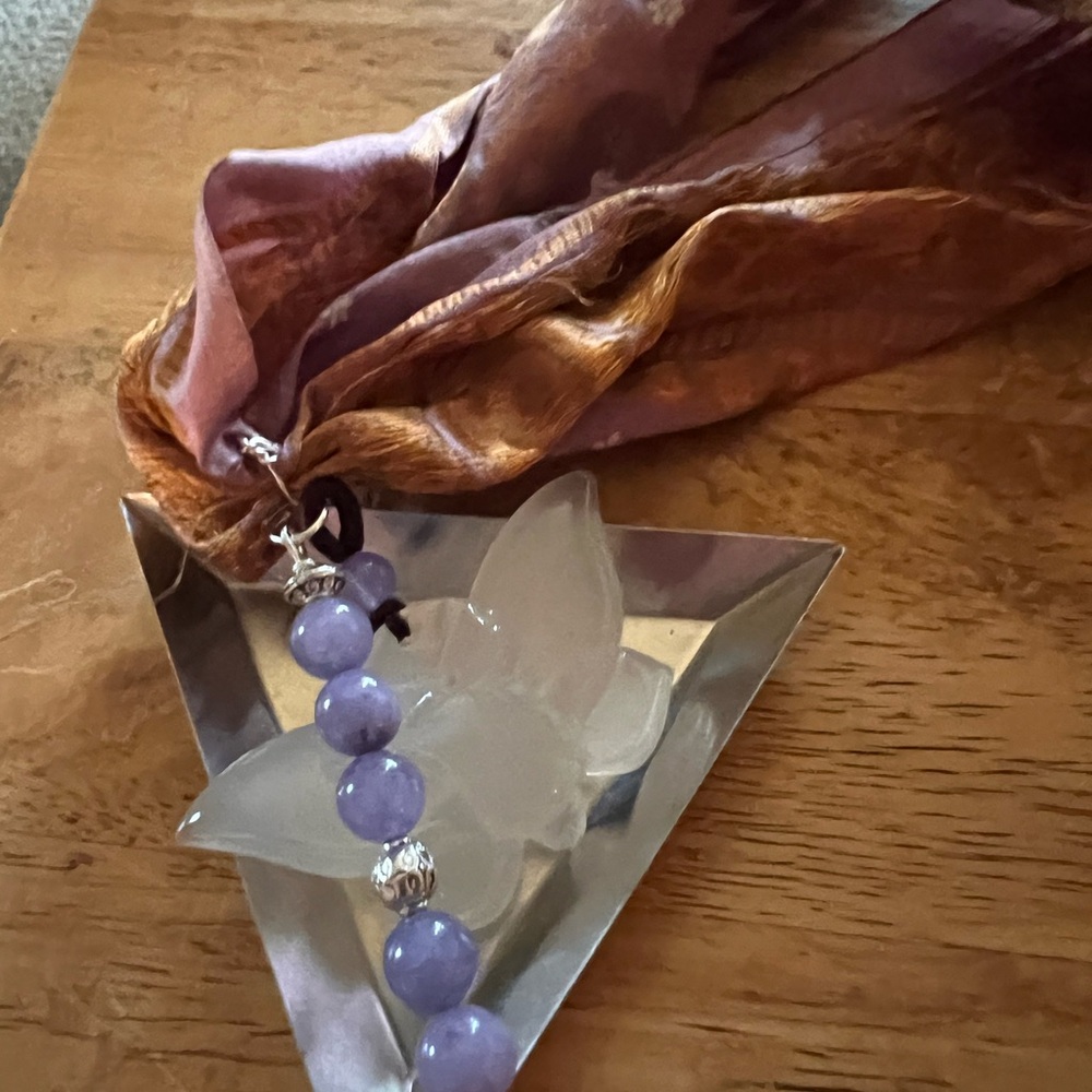 Elegant Silver and Purple Angel Pendant Necklace - Picture 2 of 3